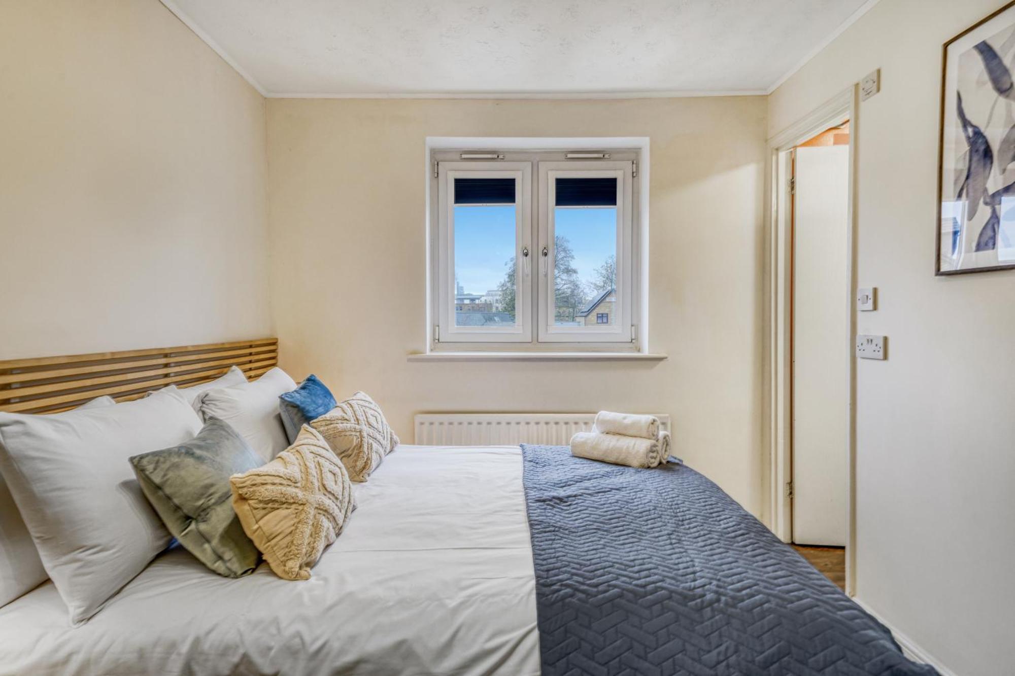 Executive 4 Bedroom Town House In Canada Water Free Wifi & Parking By City Stay Aparts 伦敦 外观 照片